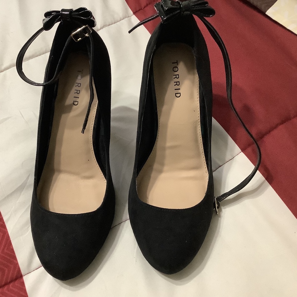 Torrid black closed toe heels